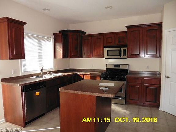 5th image of 27450 Tinkers Valley Dr