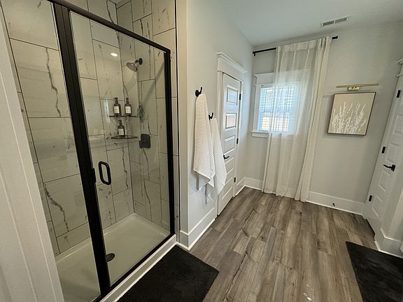 5th image of 532 Kingwood Ln Lot 9
