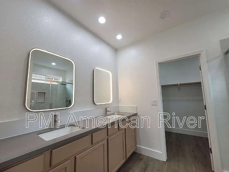 4265 Thalia Way — Photo 13