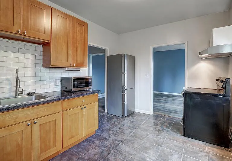 2319 Boylston Ave E #B — Photo 3