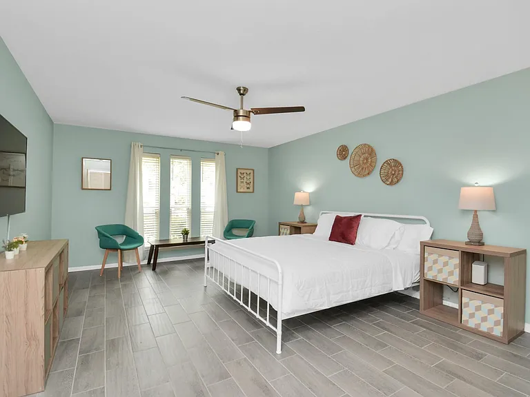 1807 Saddlecreek Dr — Photo 44