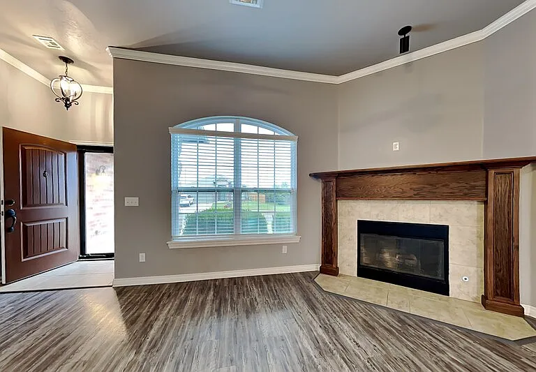 9908 Allie Hope Ln — Photo 2