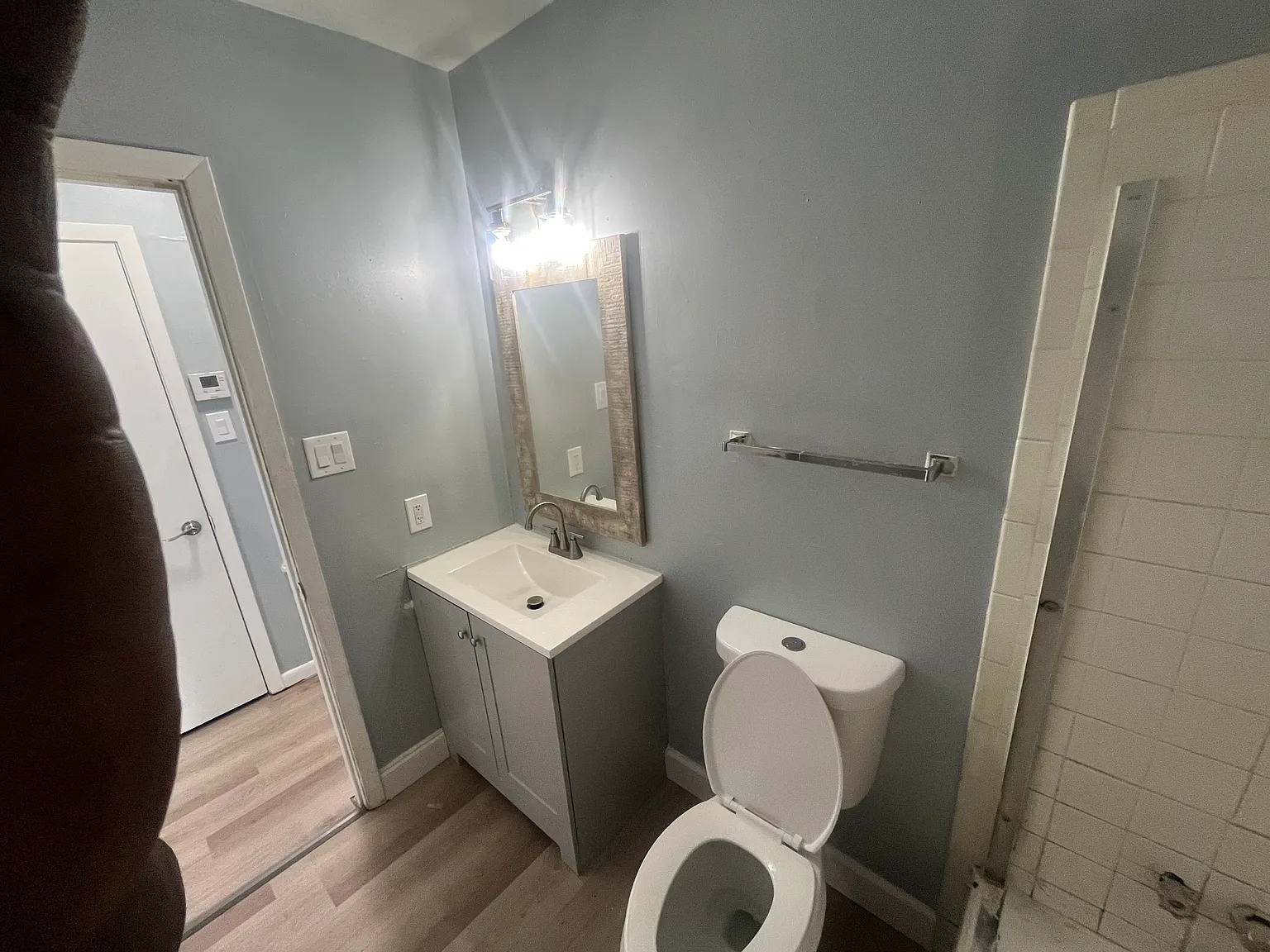 1711 Robinson St — Photo 3