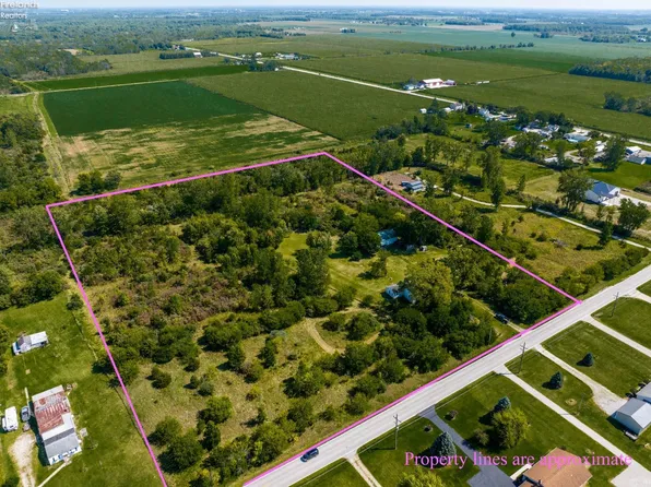 1711 County Road 66, Gibsonburg, OH 43431