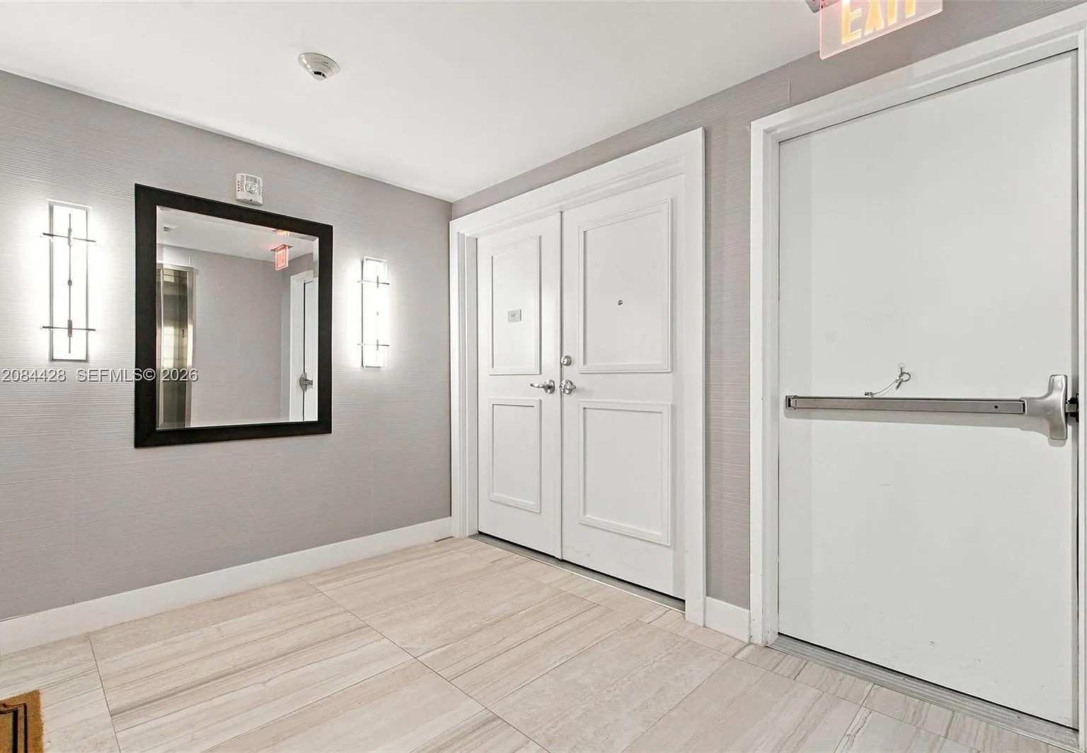Sabbia Beach Condo — Photo 2