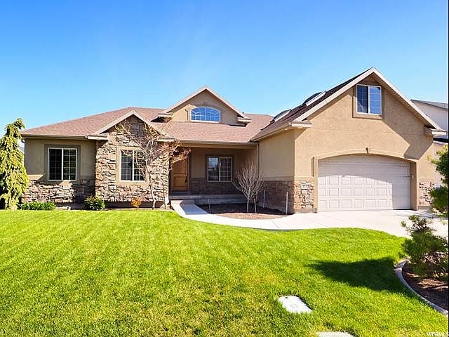 1st image of 3732 W Salinas Dr