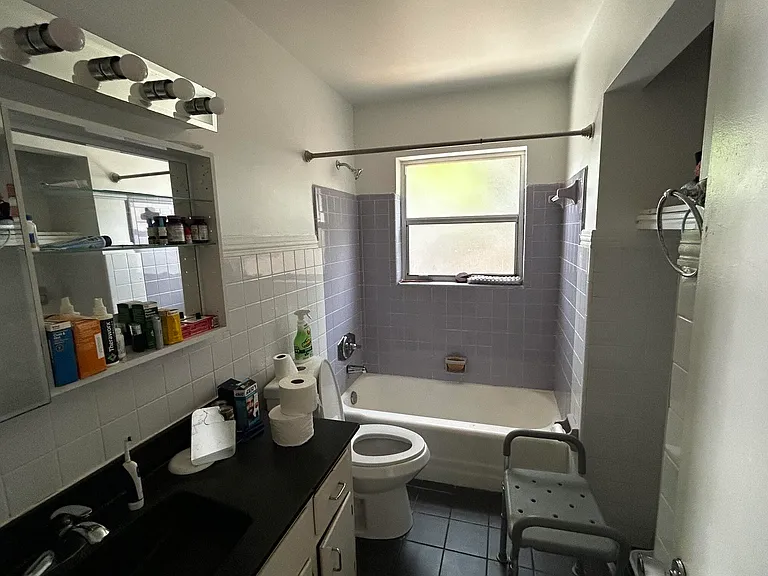 1213 SE 1st St #1-4 — Photo 13