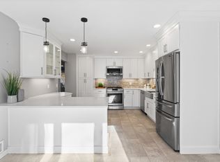 90 Fisher Rd, Mahwah, NJ 07430