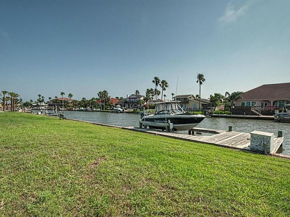 2nd image of 395 Bayside Dr