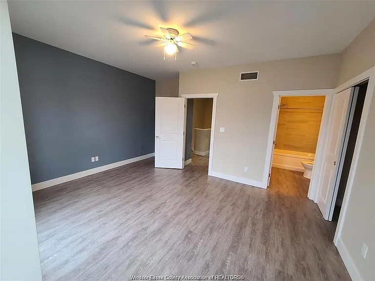550 Sandison St #23 — Photo 12