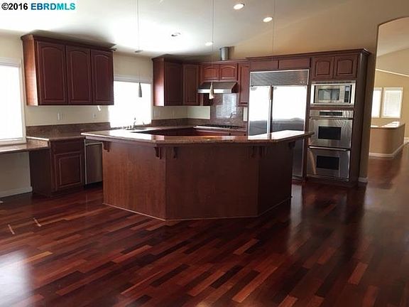 2nd image of 1251 Saint Andrews Dr