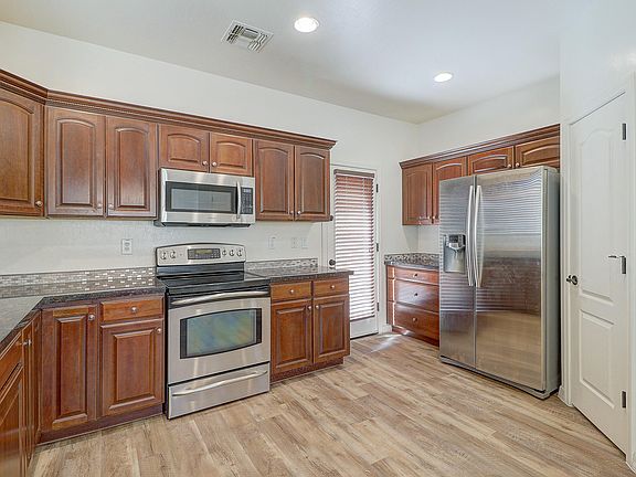 4th image of 17638 N 114th Ln