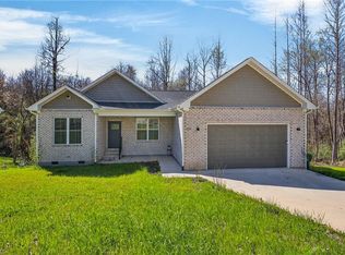 2113 Lancey Dr, Thomasville, NC 27360