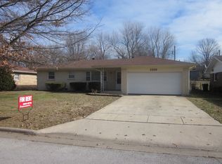 1250 S Gelven Ave, Springfield, MO 65804