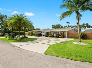 9990 SW 132nd St, Miami, FL 33176