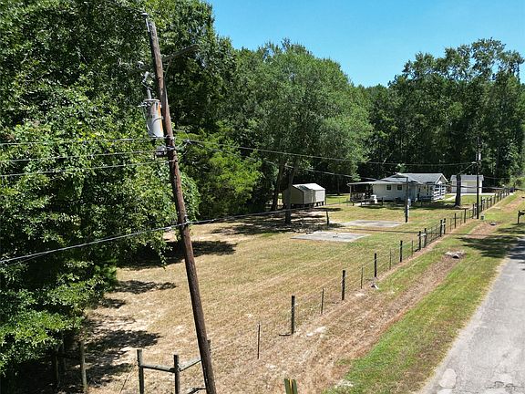 4th image of 130 Spaulding Rd