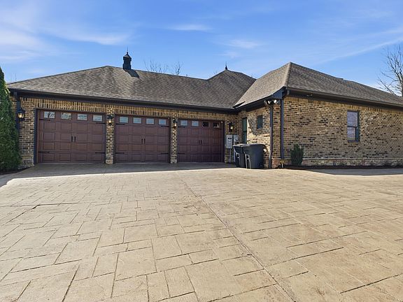 3rd image of 2857 New Hope Rd
