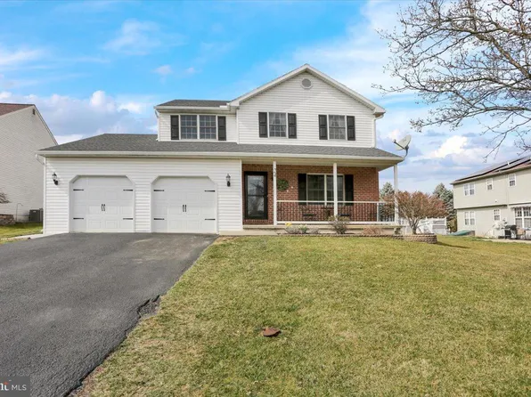 24 Slater Dr, Wernersville, PA 19565