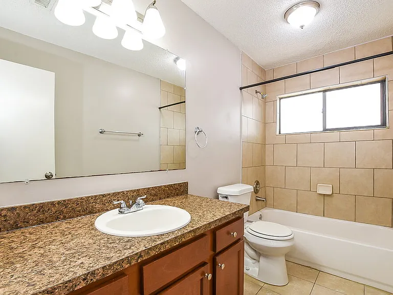 534 S Sundance Dr — Photo 14