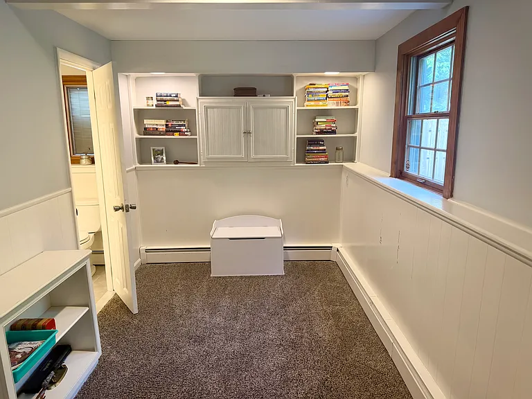 15 Plymwood Dr — Photo 24