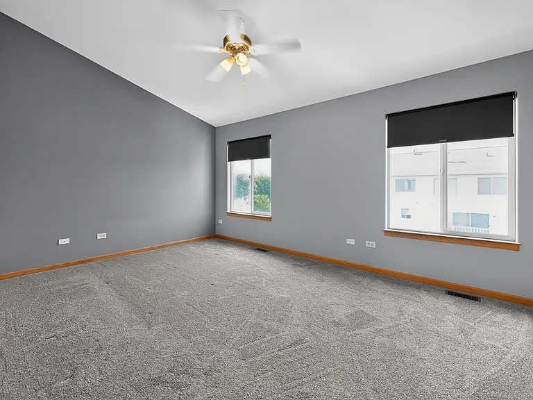 2632 Canyon Dr — Photo 4
