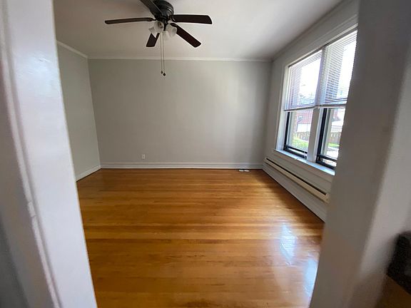 5th image of 1125 W Oakdale Ave #1BB