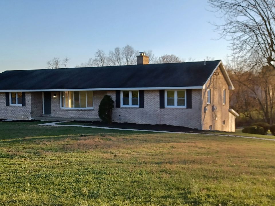 1st image of 12402 Buchanan Trl W #D
