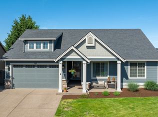 727 N 6th St, Carlton, OR