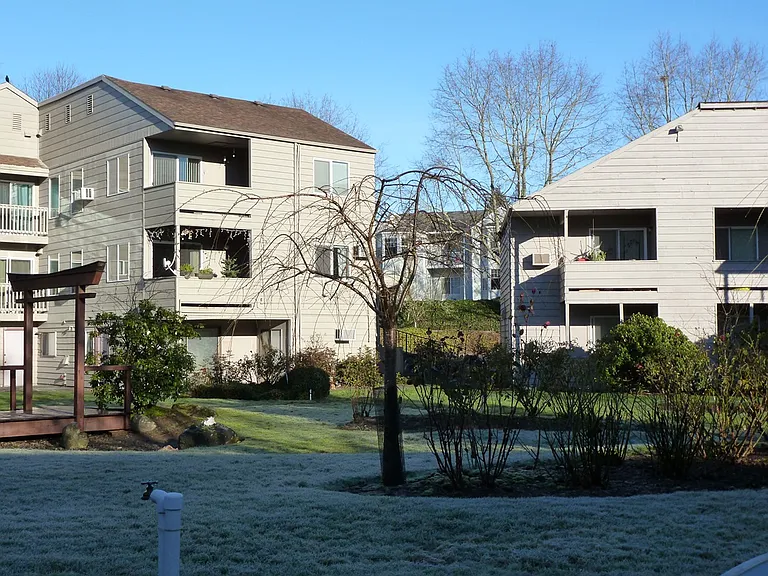 4604 SW Dickinson St #4 — Photo 5
