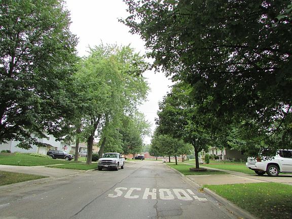 5th image of 1660 Greenwood Ave