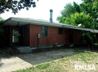 311 E 4th St, Pleasant Plains, IL 62677