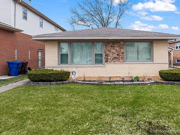 3rd image of 8925 Parkside Ave