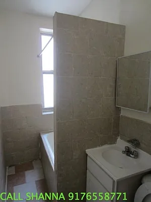 Rented by Bohemia Realty Group | media 23