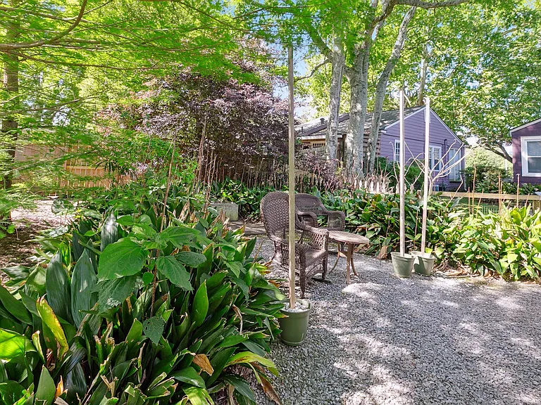 359 Ogden Dr — Photo 15