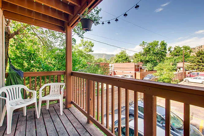 3 bed, 1.5 bath, 1408 sqft, $1,100 — Photo 2