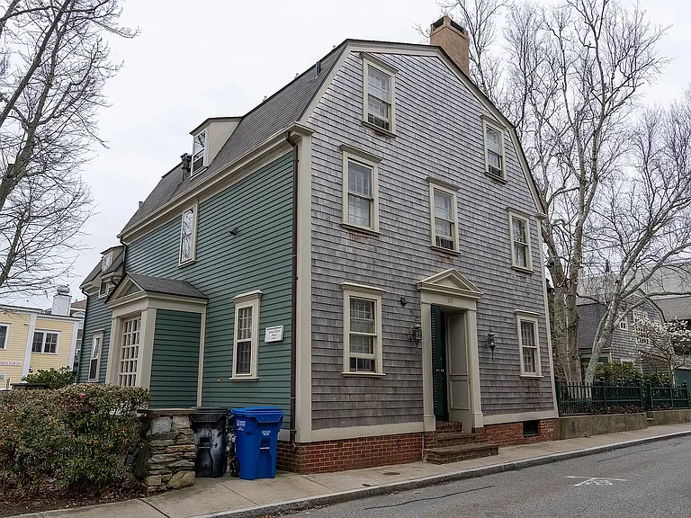 115 John St — Photo 1