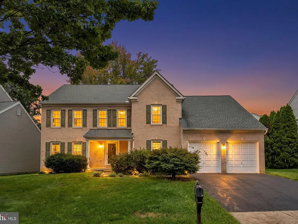 13072 Autumn Willow Dr