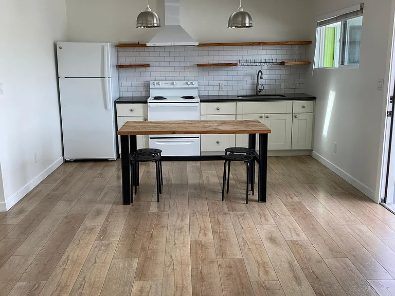 2326 Locust Ave #3 — Photo 11