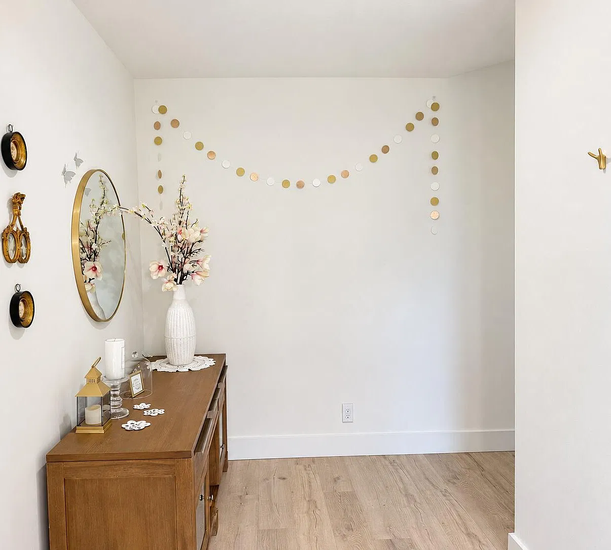 3 bed, 2.0 bath, 2117 sqft, $6,200 — Photo 3