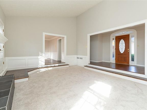 5th image of 2460 Valentines Ct
