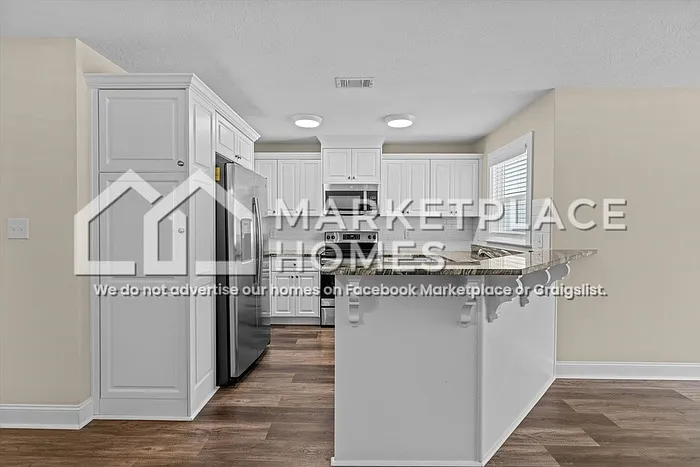 704 Chatsworth Way — Photo 8