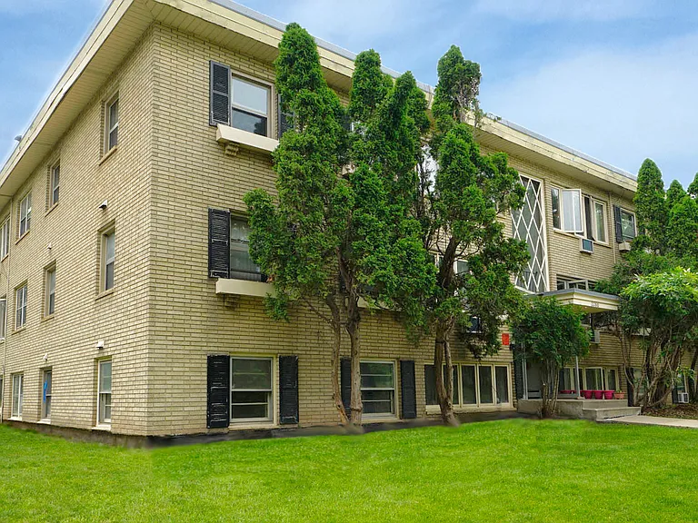 Priscilla Standish Apartments — Photo 18