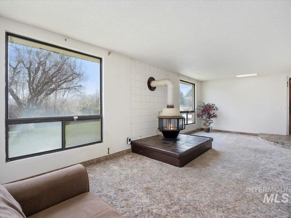 (undisclosed Address), Burley, ID 83318