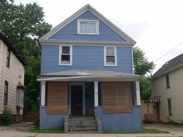 2nd image of 85 Aqueduct St
