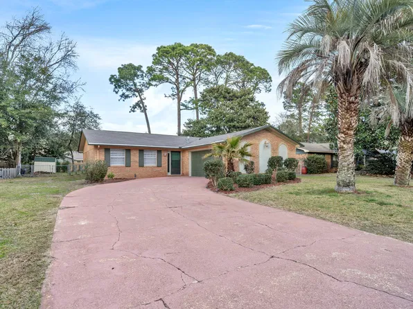 305 Pontevedra Ln, Niceville, FL 32578