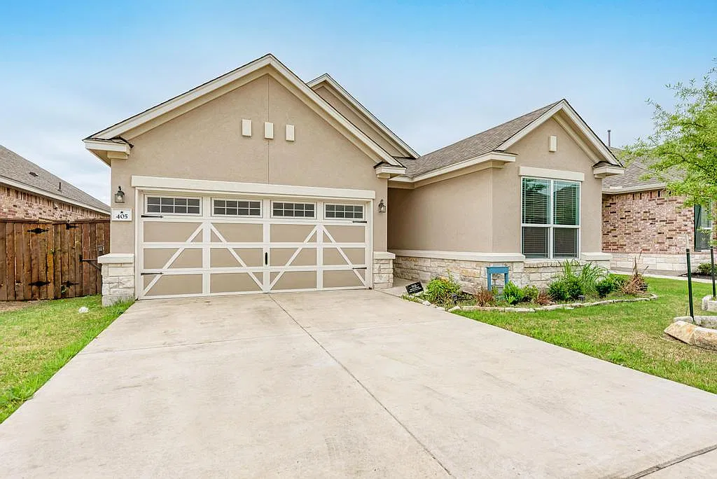 3 bed, 1647 sqft, $2,250 — Photo 1