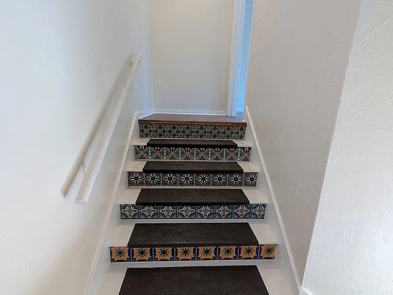 1054 1/2 S Carmona Ave #1 — Photo 16