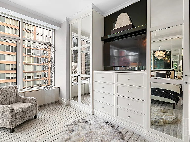 310 E 53rd St #16C — Photo 9