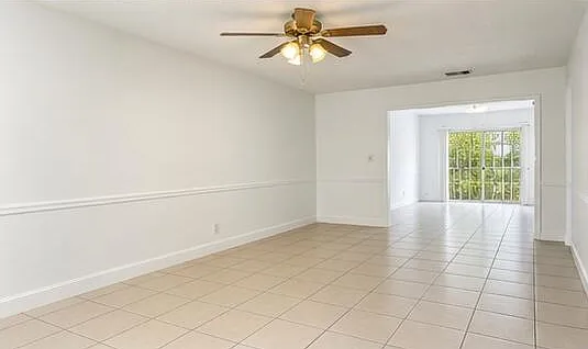 4 bed, 2.5 bath, 2030 sqft, $3,500 — Photo 3