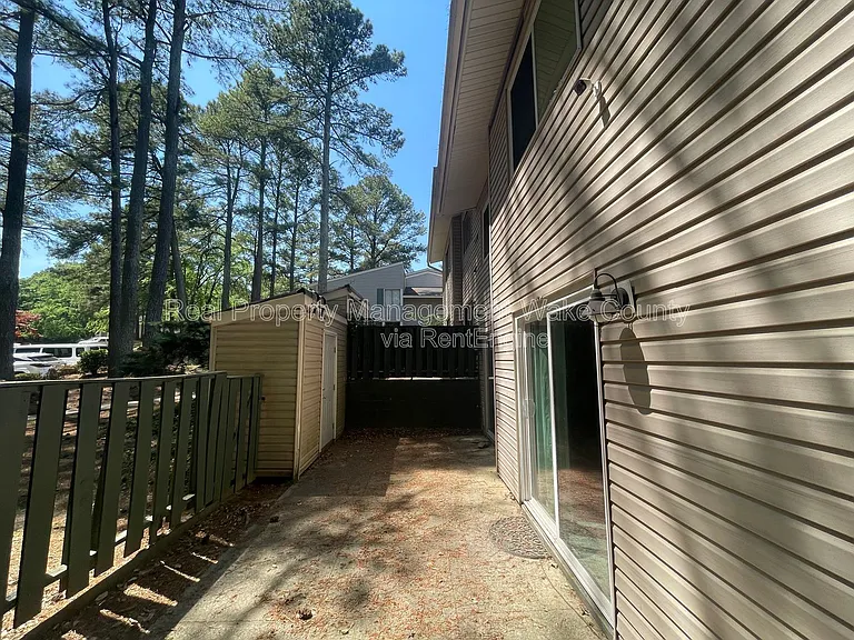 4702 Walden Pond Dr #D — Photo 23